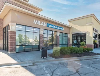 Lee's Summit clinic exterior